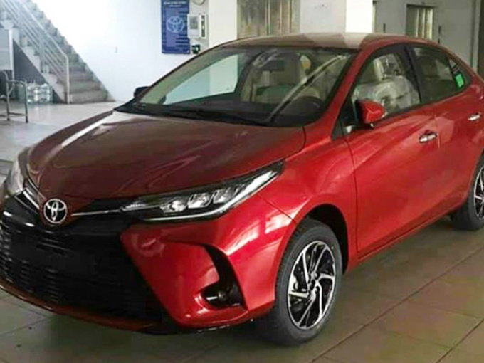 Toyota Vios 2021 về đại lý trước ngày ra mắt: Giao xe từ 24/2, 'bom tấn' đầu năm đe dọa Hyundai Accent và Honda City