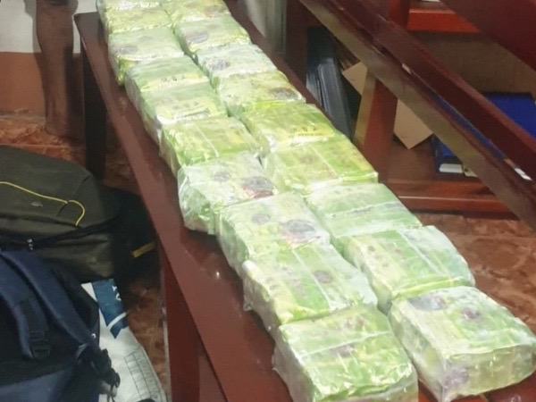 Bắt 2 thanh niên vận chuyển 2 ba lô ma túy gần 20kg ở Đồng Nai
