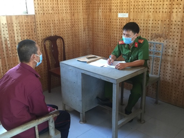 Mâu thuẫn khi mua hoa, một người bị đánh trọng thương