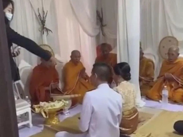 Thấy mẹ chồng dạy cháu, tôi điêu đứng và muốn ra ở riêng ngay và luôn