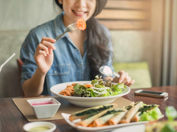 3 thói quen gây tổn thương túi mật, dễ dàng tạo sỏi, cái thứ 2 ai cũng nghĩ tốt nhưng lại gây hại cao nhất