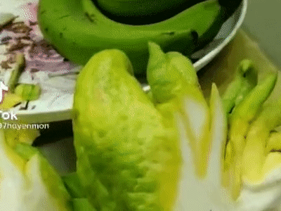 Quả phật thủ quen thuộc lại gây tranh cãi, thậm chí có người bổ ra xem ăn được không