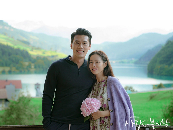 Son Ye Jin và Jennie đều bị 'bóc phốt' hẹn hò khi diện chiếc áo này, item mà mọi cặp đôi bí mật nên tránh đây rồi