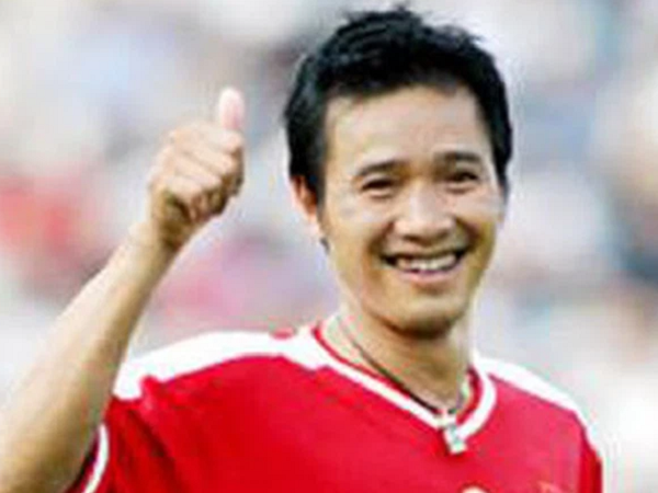 Huyền thoại Nguyễn Hồng Sơn nhận là 'tỷ phú' với gia tài có 1-0-2 của bóng đá Việt