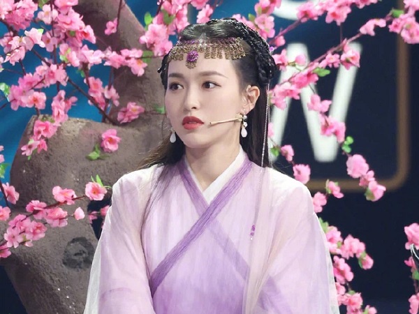 Đường Yên đóng lại 'Tiên kiếm kỳ hiệp', nhan sắc lộng lẫy thế nào mà lên thẳng No.1 Hot Search?