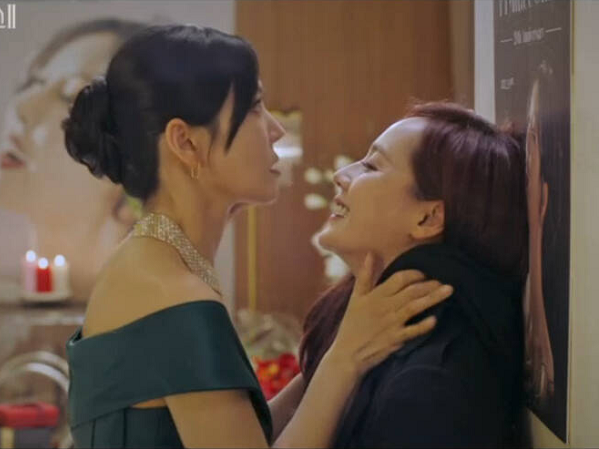 'Penthouse 2' tập 3: Bae Rona quỳ lạy để về phe 'cô giáo' Cheon Seo Jin, Ha Yoon Cheol cưỡng hôn vợ cũ