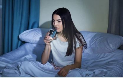 Trước khi đi ngủ là thời điểm quan trọng nhất để giữ gìn sức khỏe, thường xuyên làm 3 điều vào lúc này thì rất tiếc bạn đang tự hại mình