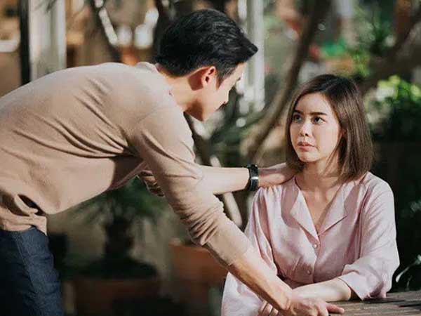 Rước nhân tình về rồi đuổi vợ 'không biết đẻ' ra khỏi nhà, gã chồng bội bạc nhận cái kết đắng ngắt chỉ sau vài tháng