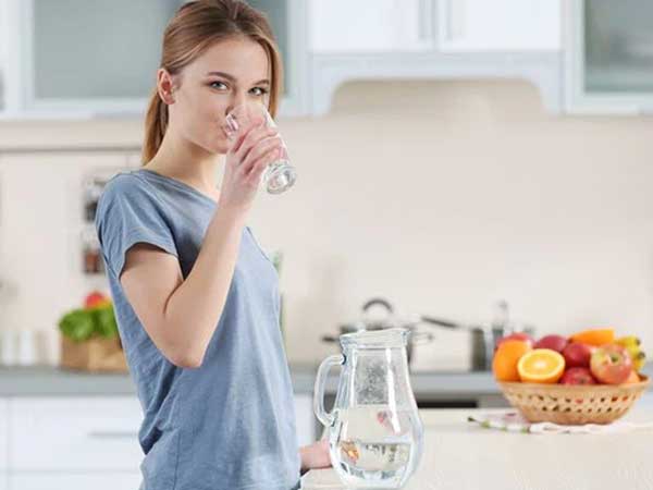 Nửa tiếng sau bữa ăn là thời điểm vàng để bồi bổ dạ dày, làm đúng thì sống thọ, làm sai coi như tự hại mình