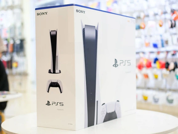 PS5 'cháy hàng' trong ngày đầu mở bán, game thủ Việt ngậm ngùi: 'Có tiền cũng không đến lượt mà mua'