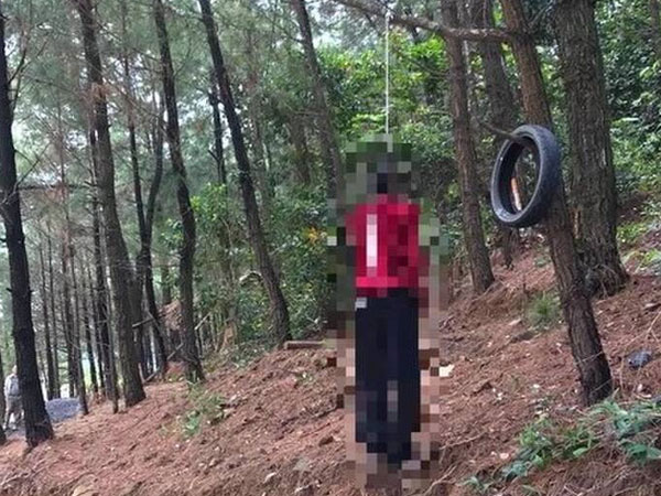 Tá hỏa phát hiện người đàn ông tử vong trong tư thế treo cổ