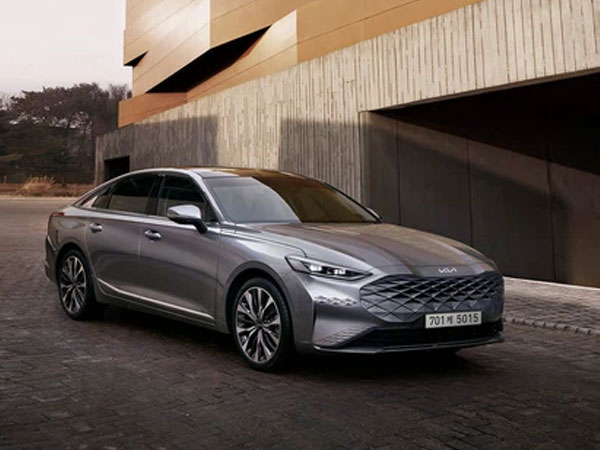 Kia K8 bất ngờ lộ nội thất có chi tiết như Mercedes - Xe bình dân muốn đấu E-Class