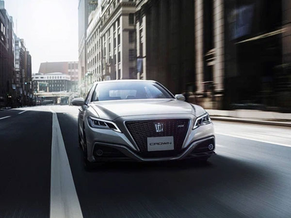 Crown - Nỗ lực sang hoá bất thành của Toyota