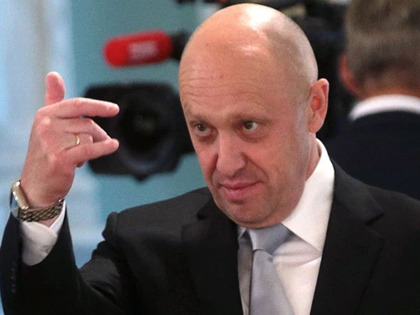 FBI treo thưởng 250.000 USD để bắt 'đầu bếp của Putin', vị tỷ phú quyền lực ở Kremlin nói gì?