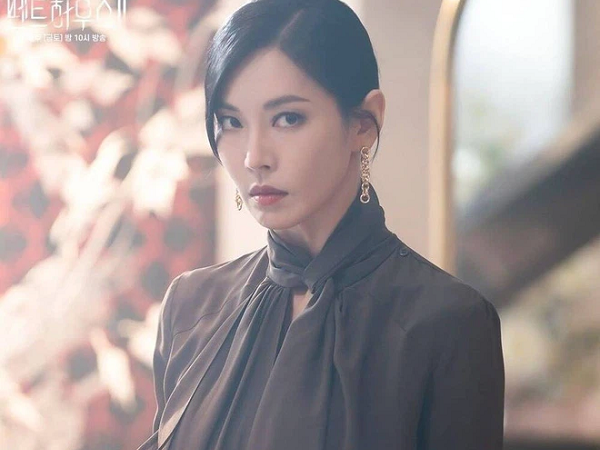 Bóc giá đồ ngủ của 'ác nữ' Penthouse 2 - Cheon Seo Jin: Toàn hàng hiệu sang xịn, có bộ lên tới 44 triệu đồng