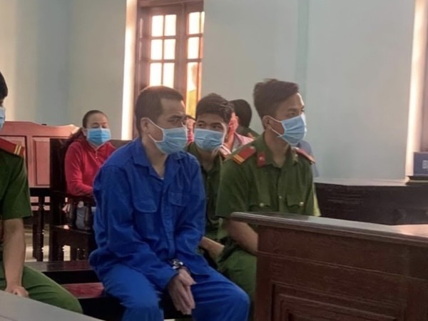 Xét xử vụ án thầy giáo dâm ô với nam sinh