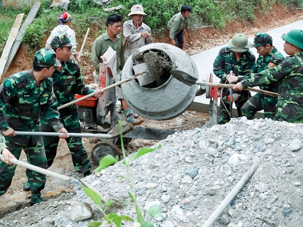 Những người lính quân hàm xanh trên biên giới Lào Cai