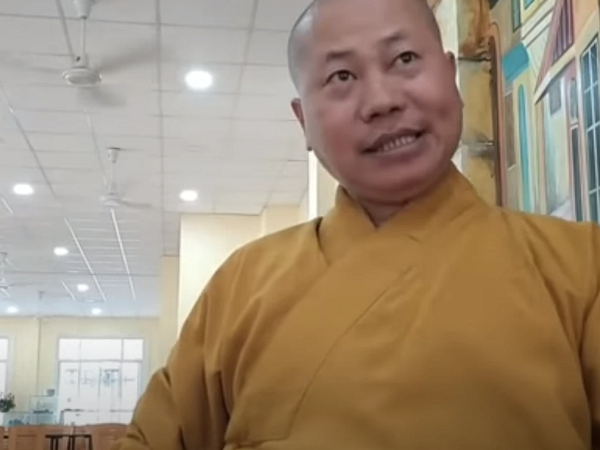 'Thầy chùa ăn thịt chó' Nguyễn Minh Phúc là tu sĩ giả danh, Giáo hội Phật giáo đề nghị xử lý các youtuber xuyên tạc