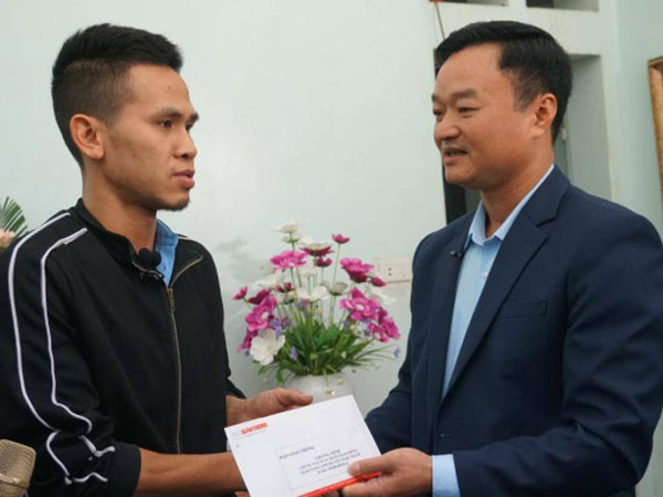 Anh Nguyễn Ngọc Mạnh sẽ dùng số tiền mọi người ủng hộ làm từ thiện: 'Lương của tôi 15 triệu cũng đủ sống rồi'