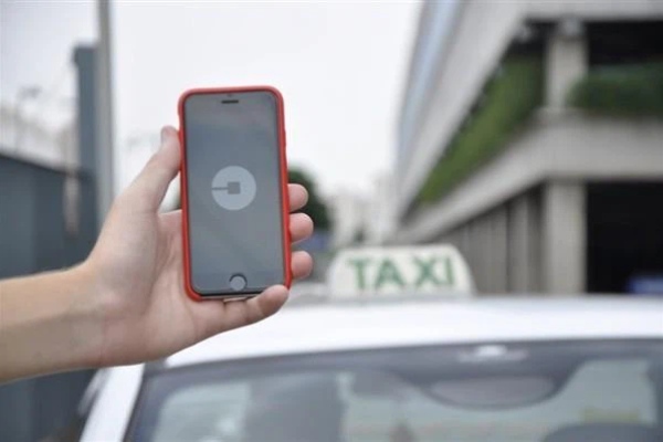 Giáo sư Trung Quốc vạch mặt phần mềm gọi xe công nghệ, hé lộ bí mật động trời
