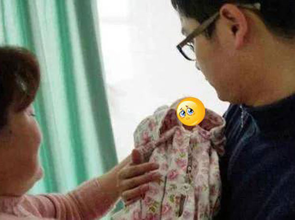 Nhờ các cụ báo mộng, thanh niên mới biết con không cùng huyết thống