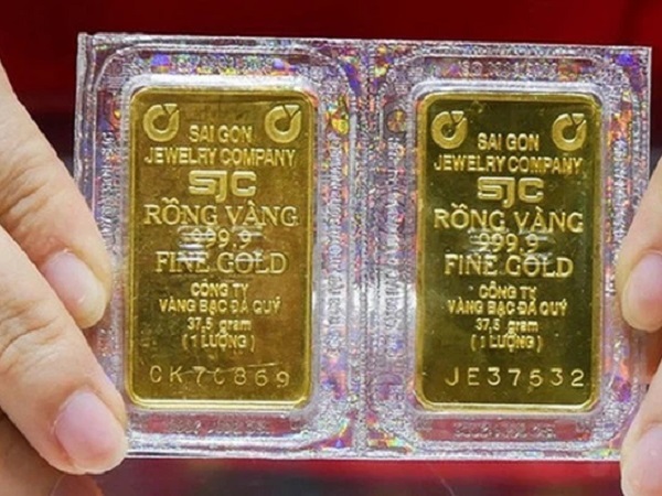 Giá vàng trong nước tiếp tục giảm sâu