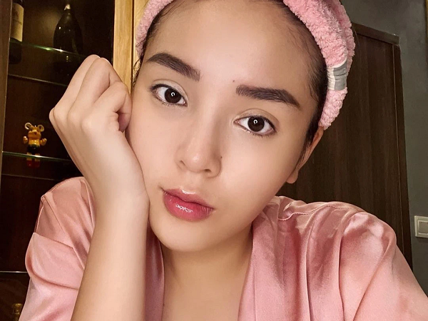 Da mịn như nhung, cứ tưởng HH Kỳ Duyên toàn dùng đồ đắt nhưng hóa ra lại mê 3 món skincare Hàn chưa đến 400k