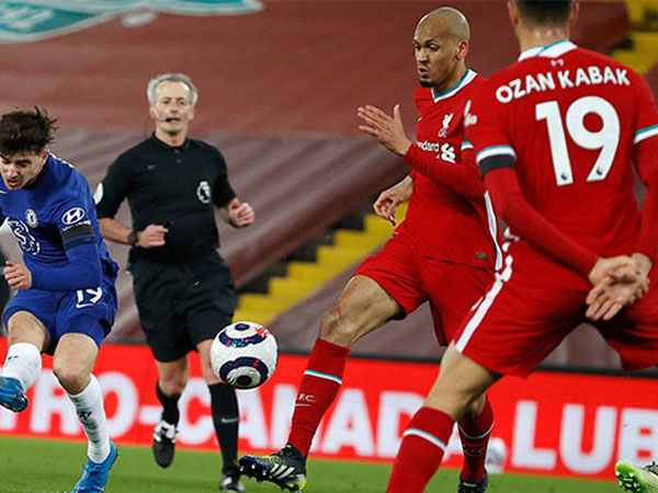 Thầy trò Klopp nối dài mạch thua kỷ lục trên sân nhà