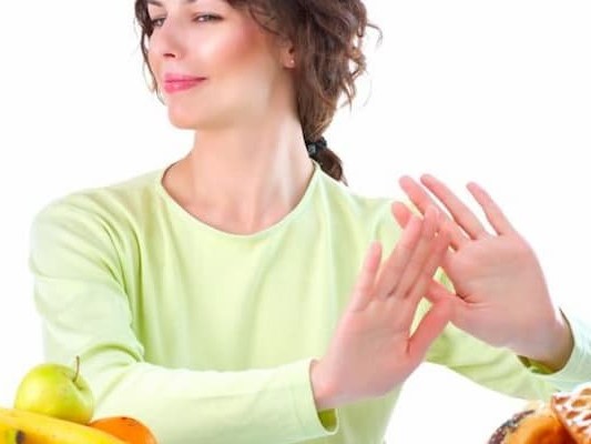10 loại thực phẩm tuyệt đối không nên ăn thường xuyên