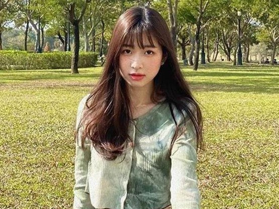 Nữ ca sĩ 22 tuổi rơi lầu thiệt mạng ở trường học cũ, nghi do tự vẫn