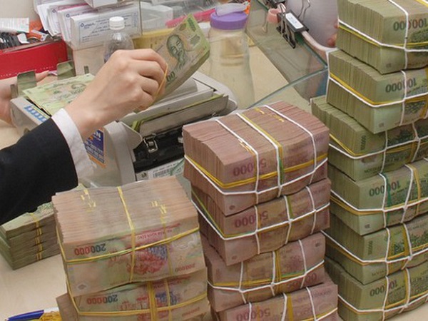 Thống đốc yêu cầu tiếp tục miễn giảm phí, lãi vay… hỗ trợ doanh nghiệp