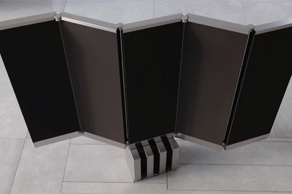 Chiếc TV MicroLED này có thể gấp lại như cái quạt, ẩn dưới sàn nhà, giá 400.000 USD