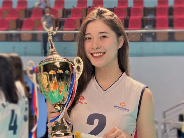 Thực hư thông tin Hoa khôi bóng chuyền 19 tuổi Đặng Thu Huyền giải nghệ