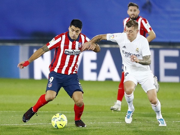 Nóng derby Madrid, chờ màn đại chiến hai 'số 9'
