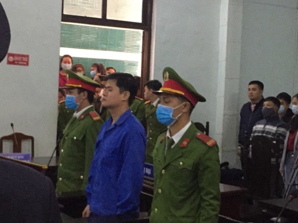 Lý do hoãn xử vụ cựu bác sĩ Phương về tội hiếp dâm ở Huế