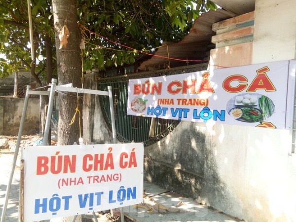 Hai mẹ con bị chém gục khi nhắc nhở hàng xóm xây lấn vỉa hè