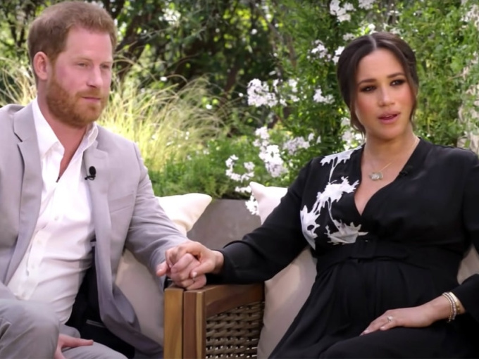 William 'giận tím mặt' vì cuộc phỏng vấn của vợ chồng Harry