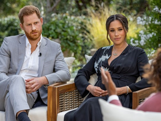 Truyền thông Anh chê Harry - Meghan 'vị kỷ'