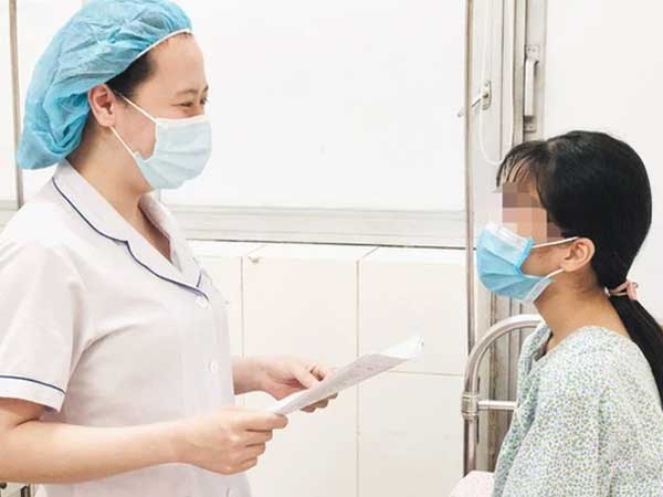 Bé gái 12 tuổi suýt phải cắt bỏ phần phụ do xoắn buồng trứng có dấu hiệu hoại tử