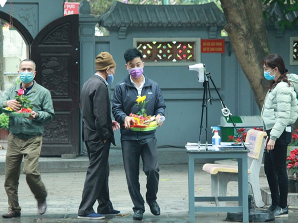 Chùa chiền ở Hà Nội được mở cửa trở lại và đảm bảo phòng chống dịch