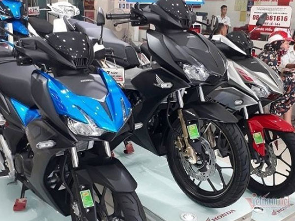 Xe máy tháng 3, có mẫu mất giá cả chục triệu đồng