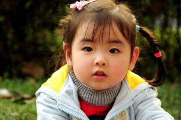 Bé gái 3 tuổi thoát chết kỳ diệu trong trận động đất thảm khốc ở Trung Quốc và hành trình trưởng thành khó tin của 'thiên thần một chân'