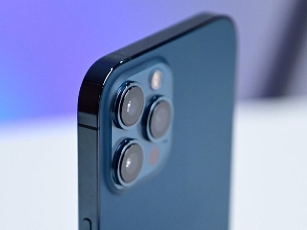 Apple có thể dùng thiết kế camera 'unibody' cho iPhone 2022