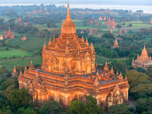 Vùng đất có hàng ngàn ngôi đền, bảo tháp linh thiêng ở Myanmar