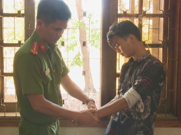 Khởi tố tội giết người nam thanh niên đâm đối thủ 10 nhát dao