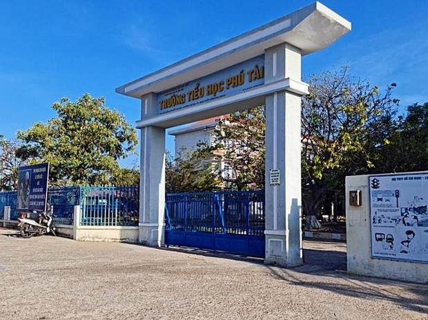 Cô giáo nghi nhảy lầu sau khi bị tố đánh học sinh