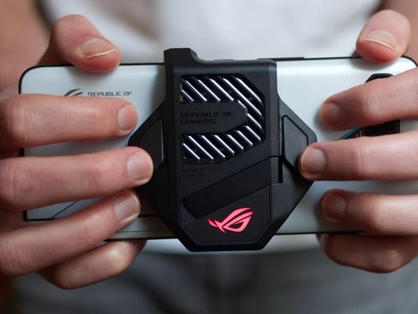 ROG Phone 5 RAM 18GB - smartphone 'quái vật' dành cho game thủ mạnh cỡ nào?