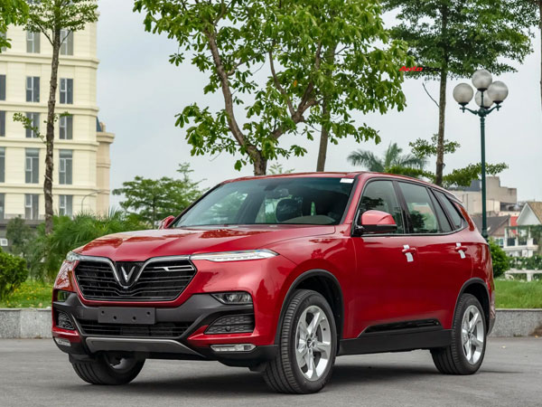 Được xếp vào nhóm xe sang, VinFast Lux áp đảo BMW và Mercedes tại giải 'Xe của năm' đầu tiên Việt Nam