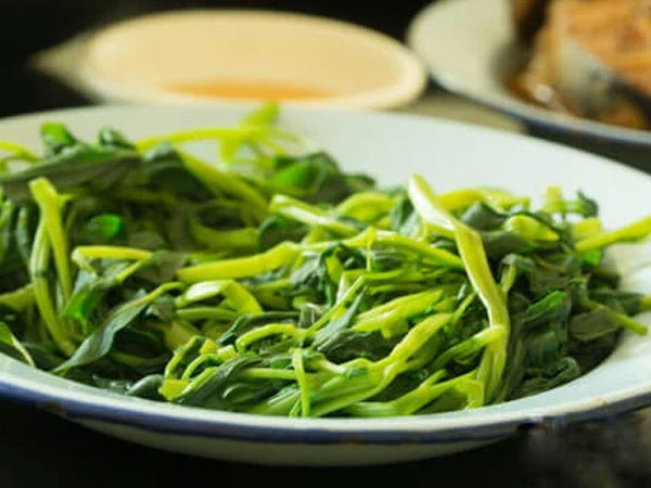 Đây là sai lầm cực khi ăn rau xanh khiến rau biến chất hoặc mất hết dinh dưỡng, các gia đình Việt cần thay đổi ngay kẻo sinh bệnh