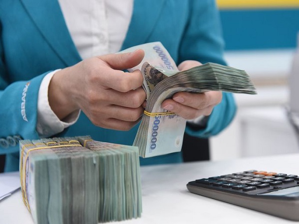 Vay 400 nghìn tỷ lãi suất cao, đuối sức lo khó trả nợ